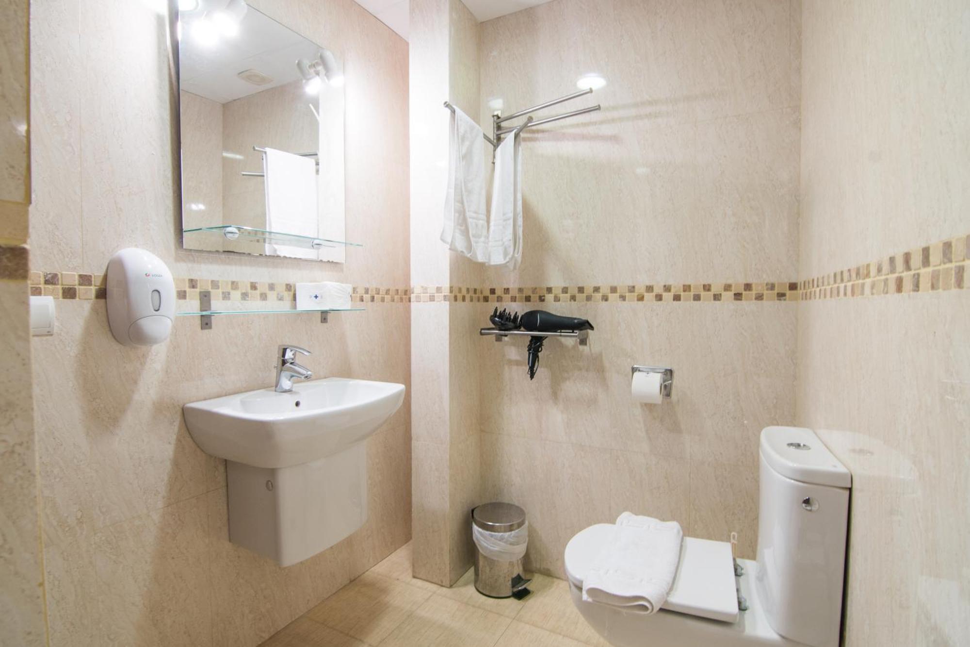 Tuguest Atico Gracia Apartment Granada Luaran gambar
